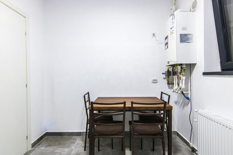Apartamentul 2 Camere, bucatarie inchisa, balcon, mobilat/utilat, 5 minute Metrou, bloc nou